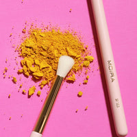 103-Defined Crease Brush