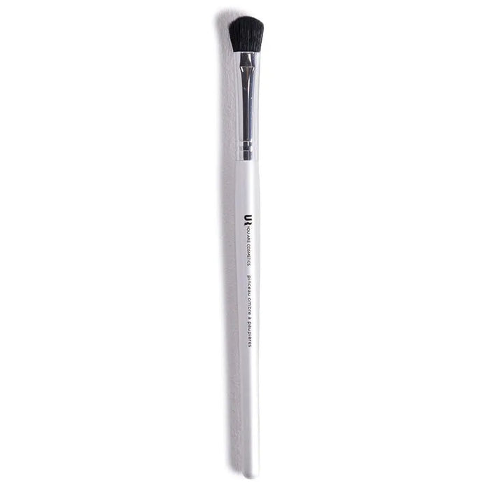 Essential  eye shadow brush