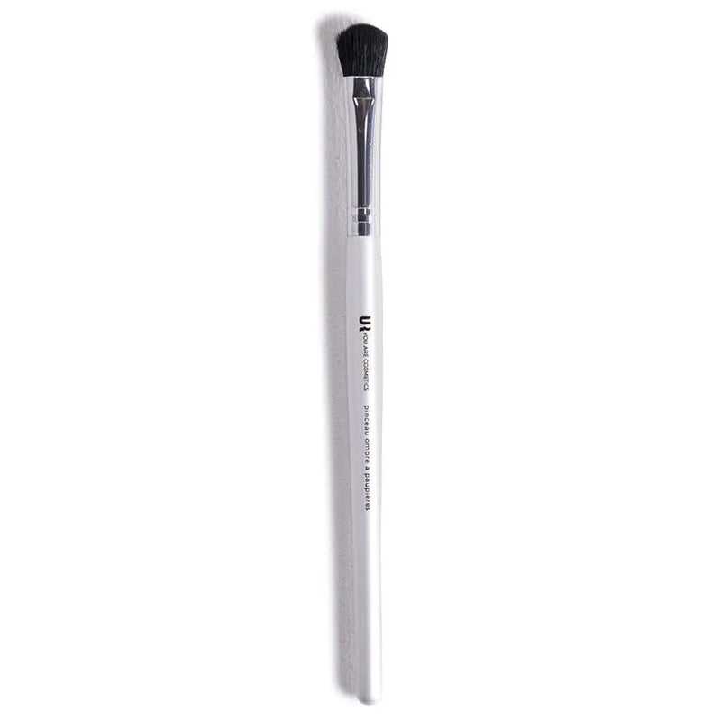 Essential  eye shadow brush
